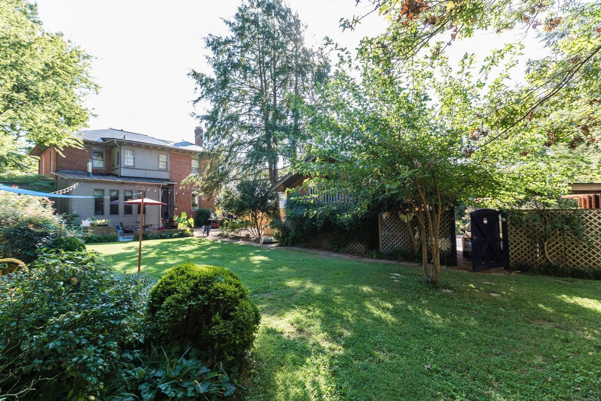 West Park Gardens Hotel Culpeper Exterior photo