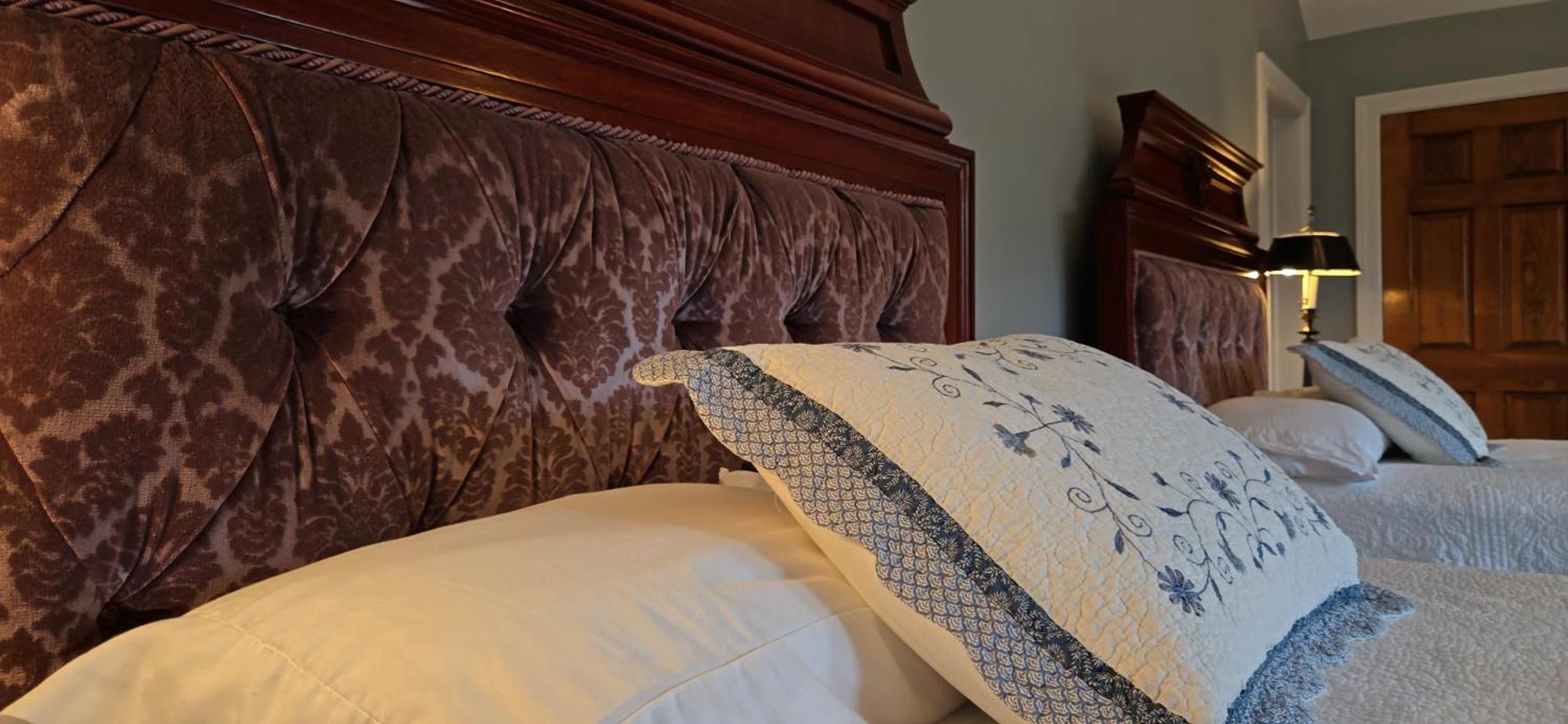 West Park Gardens Hotel Culpeper Room photo
