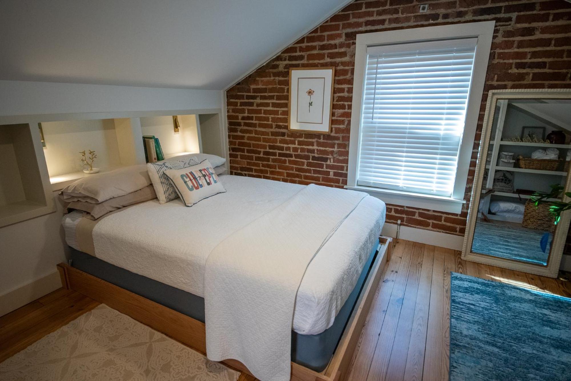 West Park Gardens Hotel Culpeper Room photo