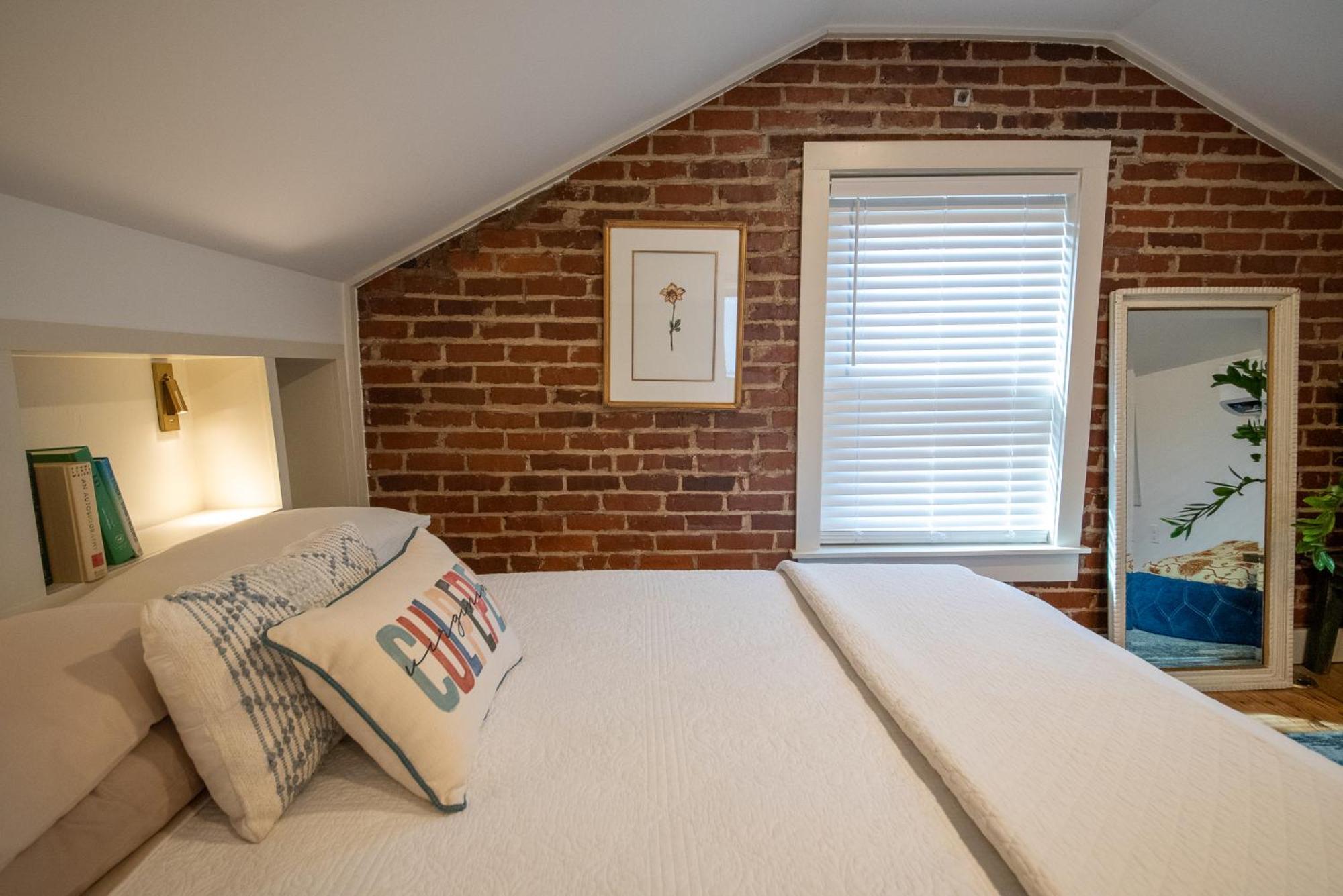 West Park Gardens Hotel Culpeper Room photo