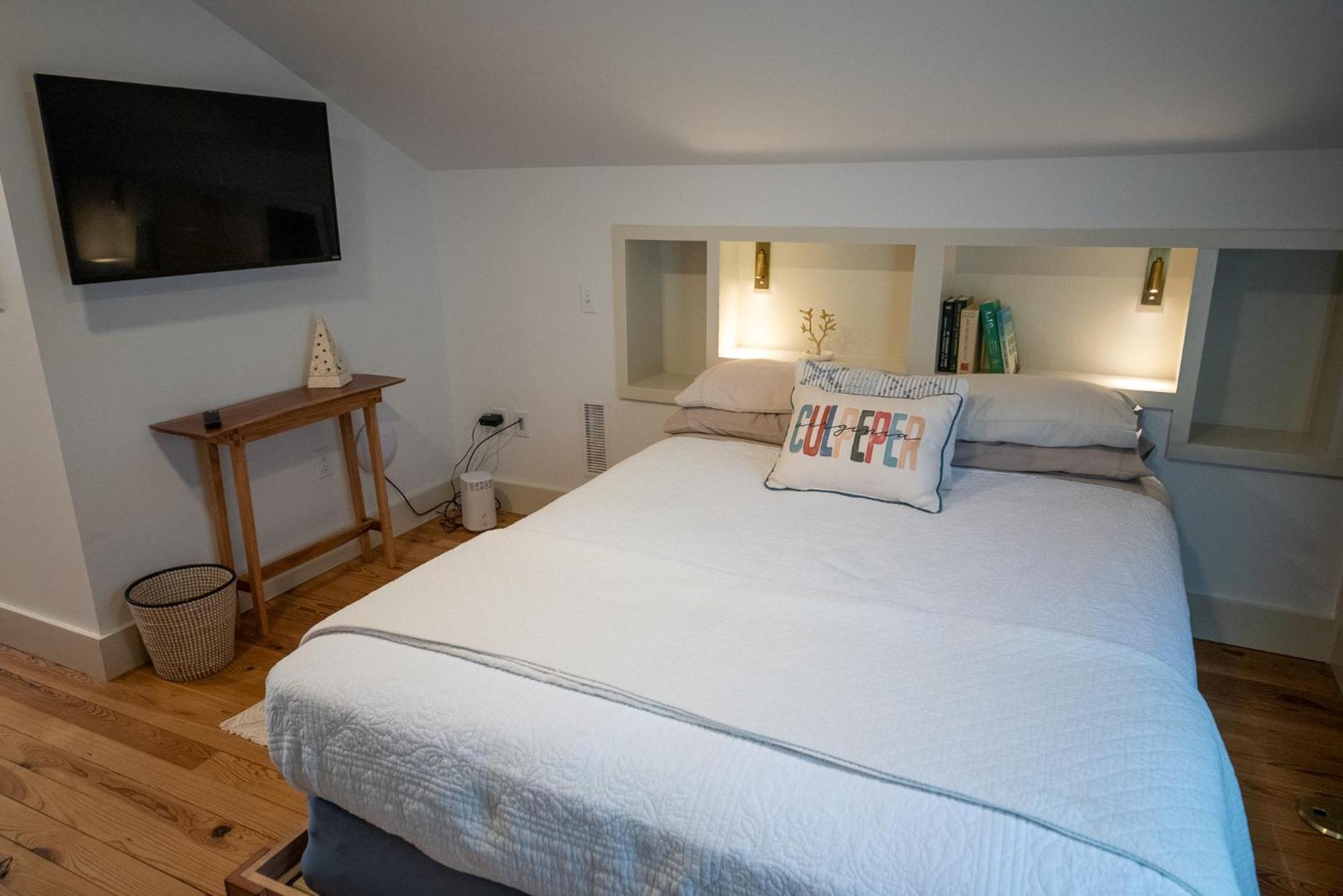 West Park Gardens Hotel Culpeper Room photo
